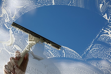 Removing Hard Water Stains & Mineral Deposits from Windows